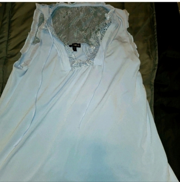 💋5/20 Express blue tank size medium - Picture 1 of 2